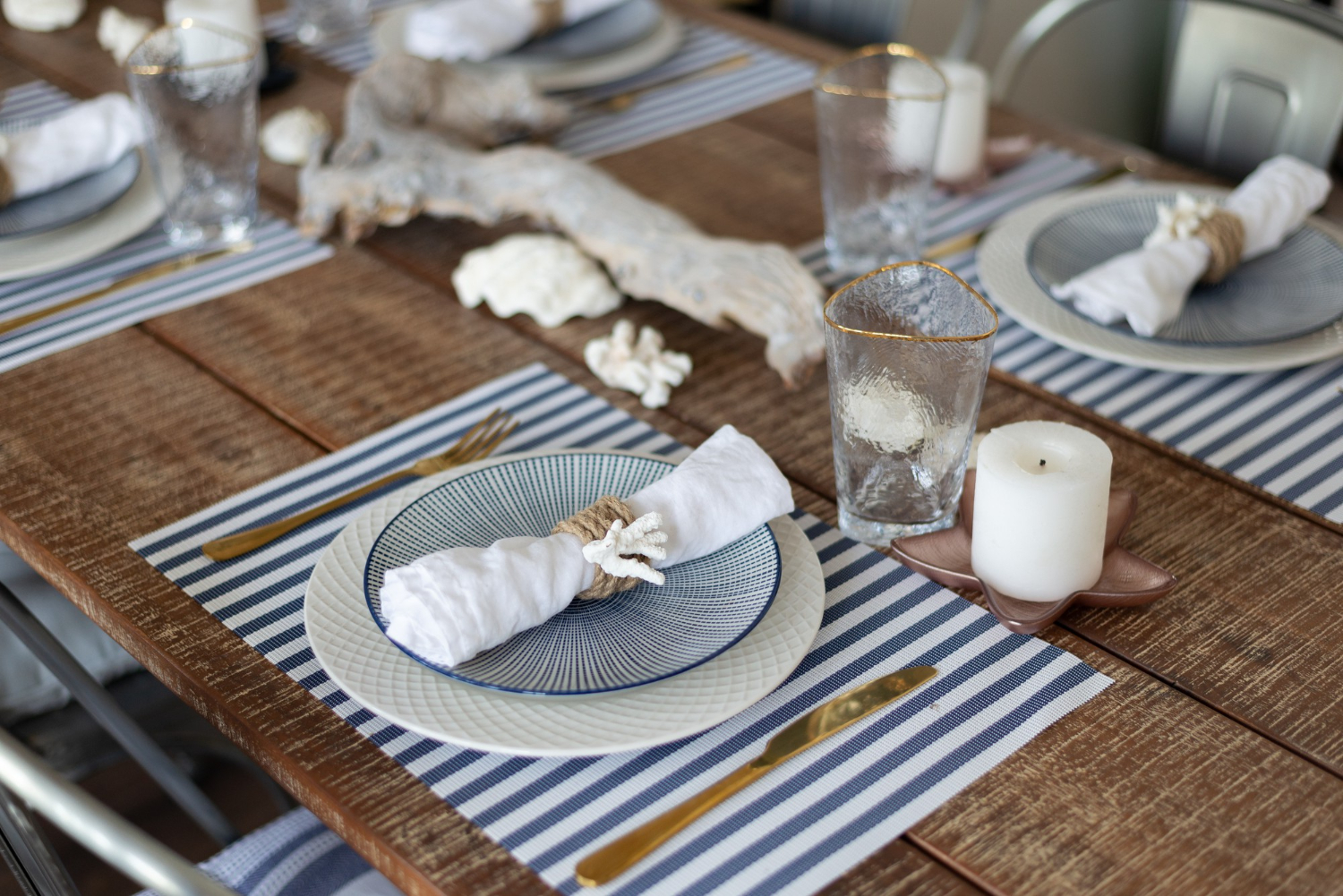 Jak elegancko nakryć stół?